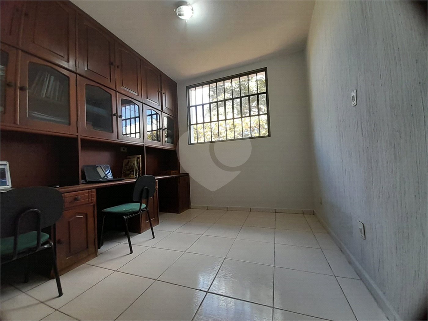 Casa de Alto Padrão à Venda e Locação no Parque Santa Mônica - São Carlos