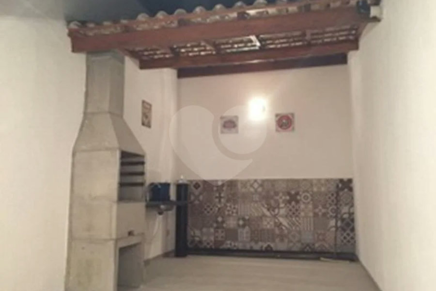 Sobrado novo nunca habitado.