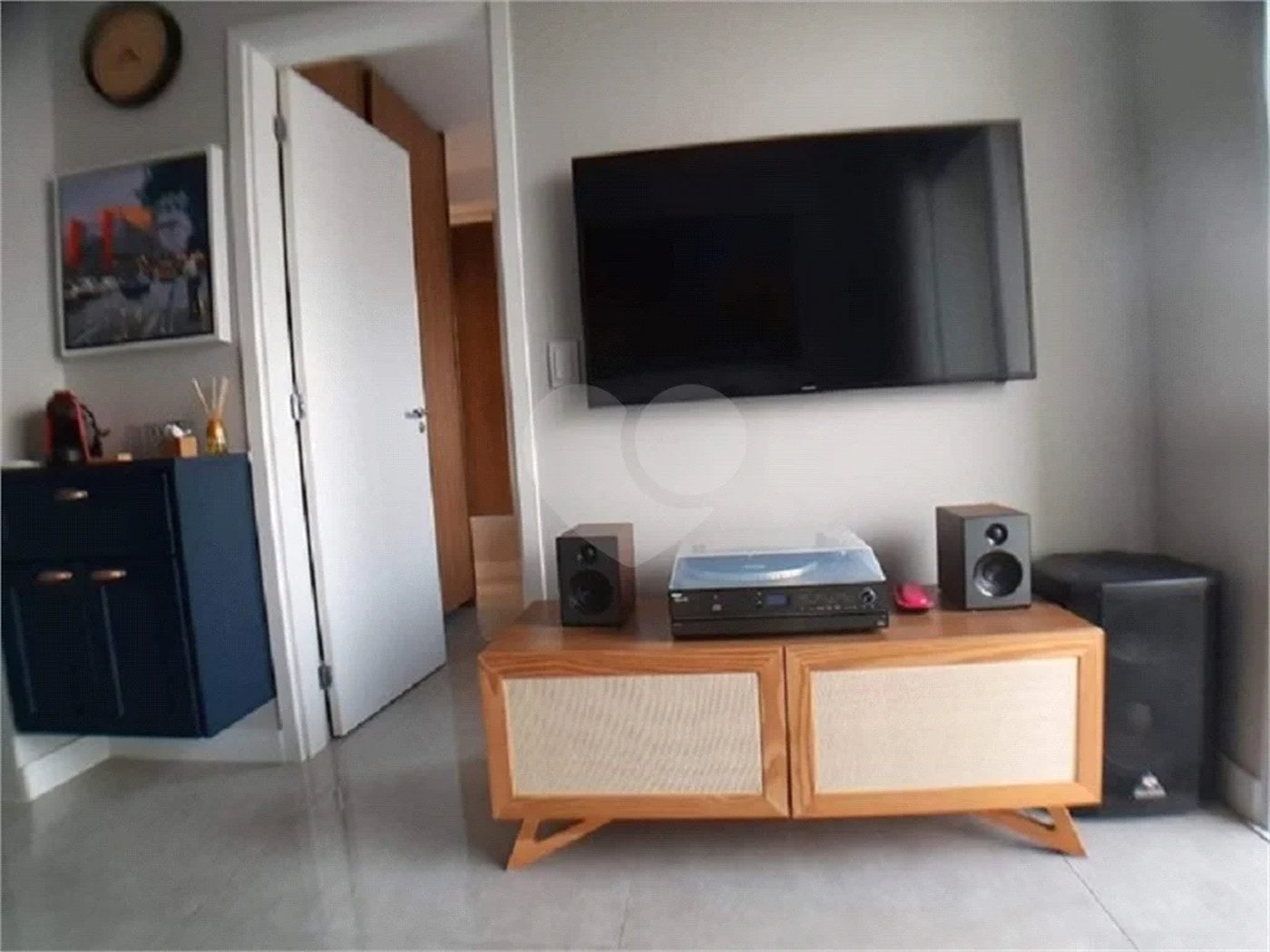 Apartamento com varanda e vaga de garagem à venda no Brás, a 5 minutos do Metrô
