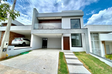 Casa à venda com 3 quartos, sendo 3 suítes, no condomínio Vila Giardino, Jundiaí - SP