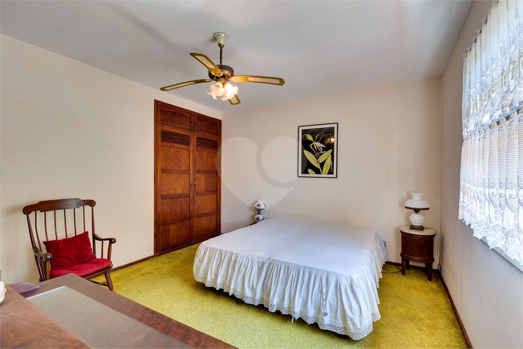 Casa à venda com 4 quartos, sendo 1 suíte,  em Jardim Marajoara, São Paulo, SP