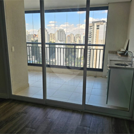 Apartamento para alugar com 2 quartos, sendo 1 suíte,  em Vila Andrade, São Paulo, SP