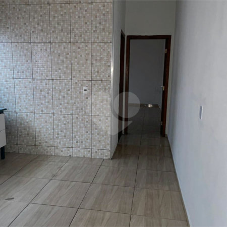 Casa à venda com 2 quartos em Vila Carvalho, Itapetininga, SP