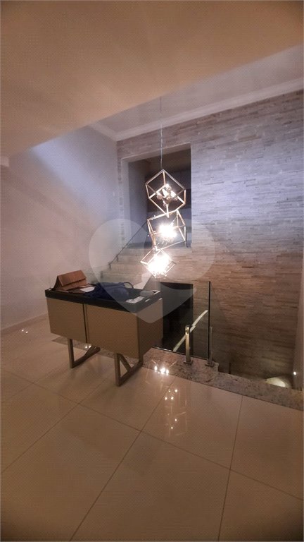Casa à venda com 3 quartos, sendo 2 suítes,  em Vila Galvão, Guarulhos, SP