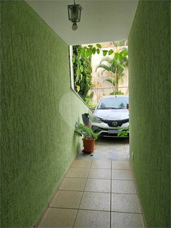 Casa à venda com 3 quartos, sendo 1 suíte, no condomínio Villagio Esperanza, Guarulhos - SP