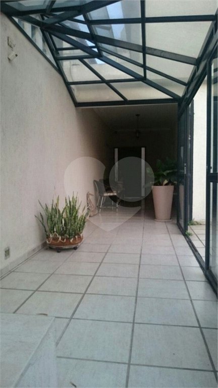 Sobrado à venda com 5 quartos, sendo 2 suítes, em Brooklin Paulista, São Paulo, SP