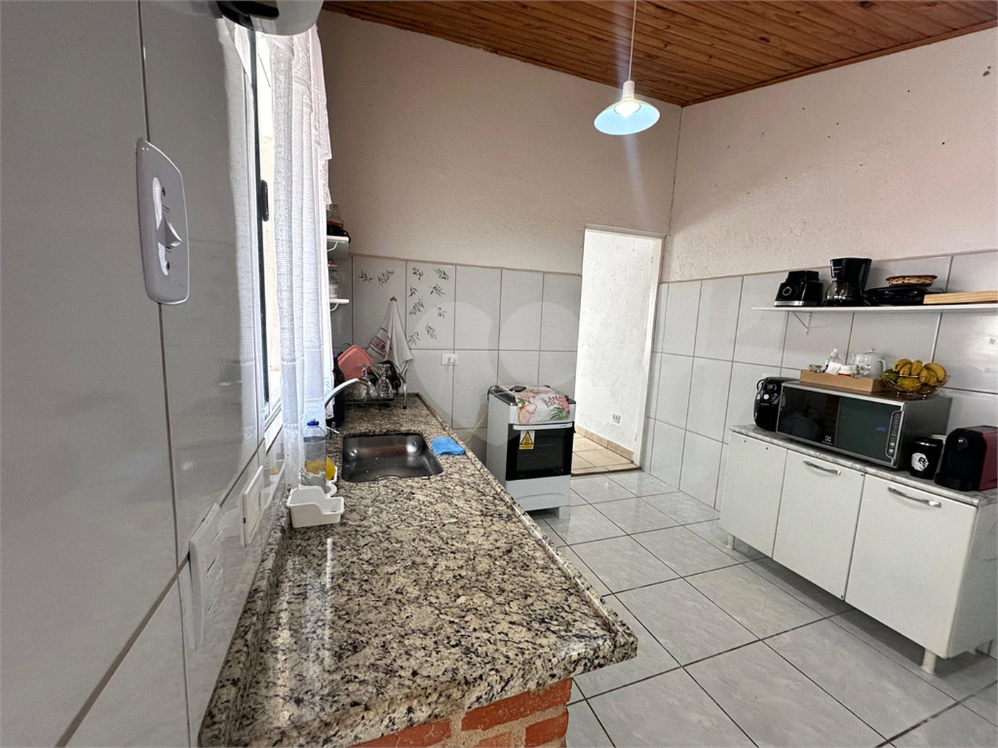Casa à venda com 3 quartos, sendo 1 suíte, em Jardim Colonial, Atibaia, SP