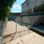 Casa à venda com 4 quartos, sendo 1 suíte, no condomínio Shangri-la, Atibaia - SP