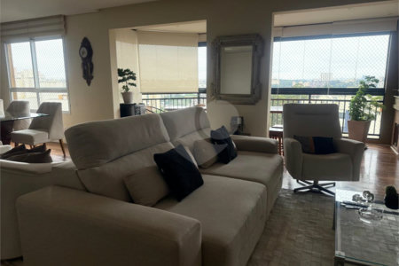 Apartamento à venda com 3 suítes em Vila Suzana, São Paulo, SP