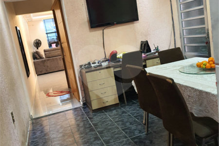 Sobrado à venda com 2 quartos, sendo 1 suíte, em Jardim Meliunas, São Paulo, SP