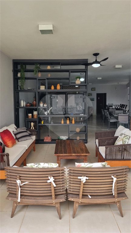 Casa à venda com 3 suítes no condomínio Residencial dos Lagos, Itupeva - SP