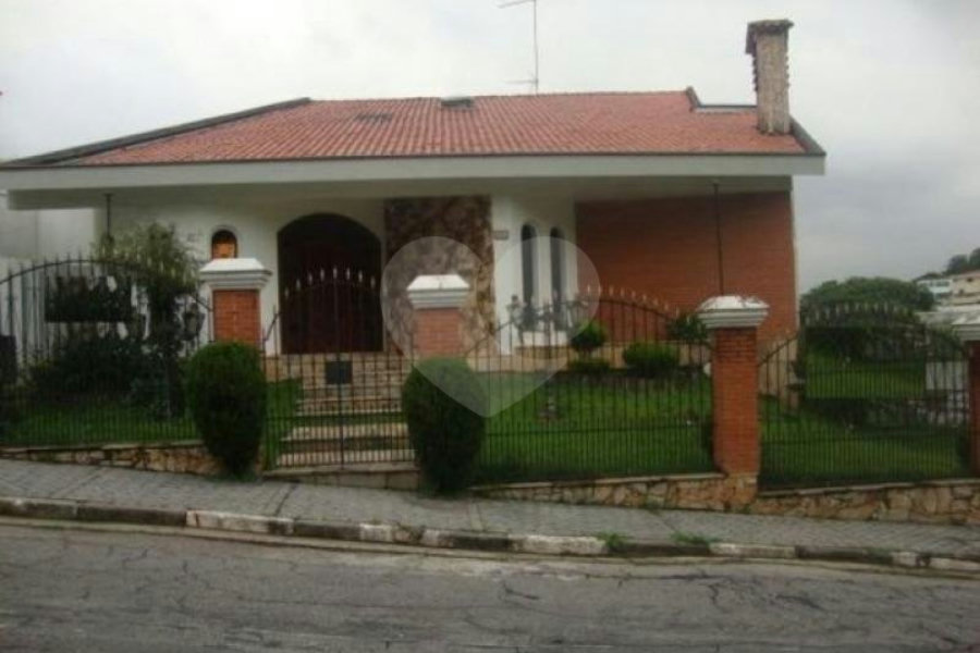 Sobrado à venda com 3 quartos, sendo 1 suíte, em Jardim Franca, São Paulo, SP