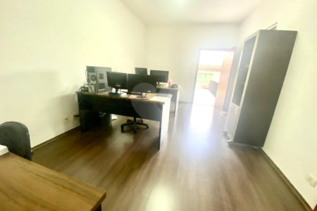 Casa à venda com 5 quartos, sendo 2 suítes, em Indianópolis, São Paulo, SP