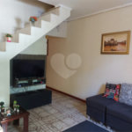 Sobrado à venda com 4 quartos, sendo 1 suíte,  em Vila Gustavo, São Paulo, SP