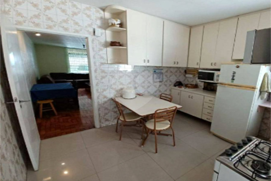 Sobrado à venda com 3 quartos, sendo 1 suíte,  em São Miguel Paulista, São Paulo, SP