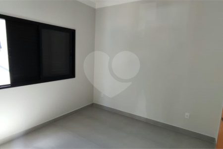 Casa à venda com 3 quartos, sendo 1 suíte,  no condomínio Reserva do Vale, Caçapava - SP