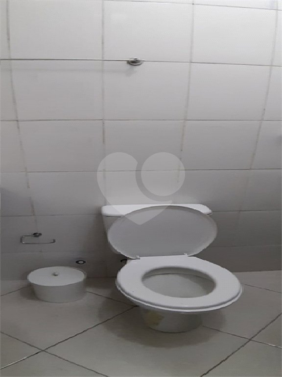 Sobrado à venda com 3 quartos, sendo 1 suíte, em Parque Ramos Freitas, São Paulo, SP