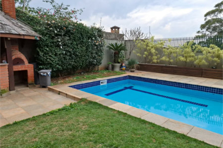 Sobrado à venda com 4 quartos, sendo 2 suítes, em Jardim Leonor, São Paulo, SP