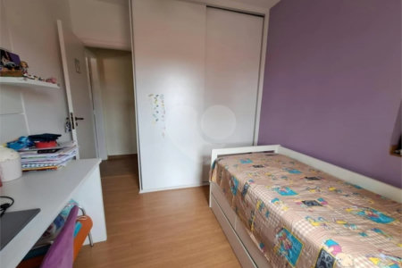 Casa à venda com 3 quartos, sendo 1 suíte, em Vila Gomes, São Paulo, SP