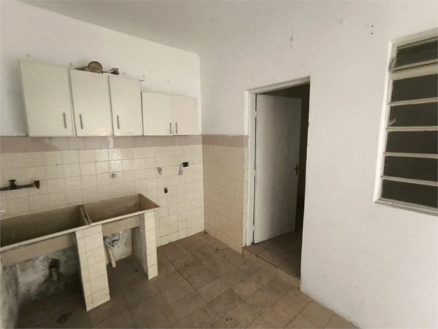 Casa à venda com 3 quartos em Jardim das Esmeraldas, São Paulo, SP