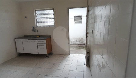 Casa à venda ou para alugar com 3 quartos, sendo 1 suíte,  em Santo Amaro, São Paulo, SP
