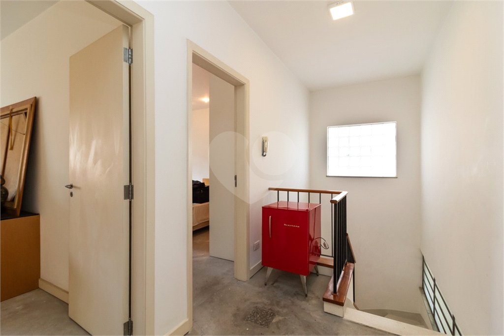 Casa à venda com 4 quartos, sendo 1 suíte, em Jardim Novo Mundo, São Paulo, SP