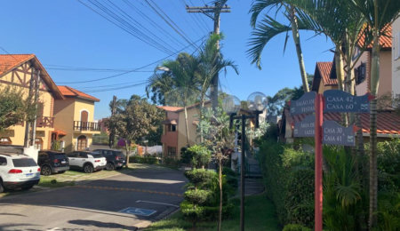 Casa à venda com 3 quartos, sendo 1 suíte,  no condomínio Greenland, São Paulo - SP