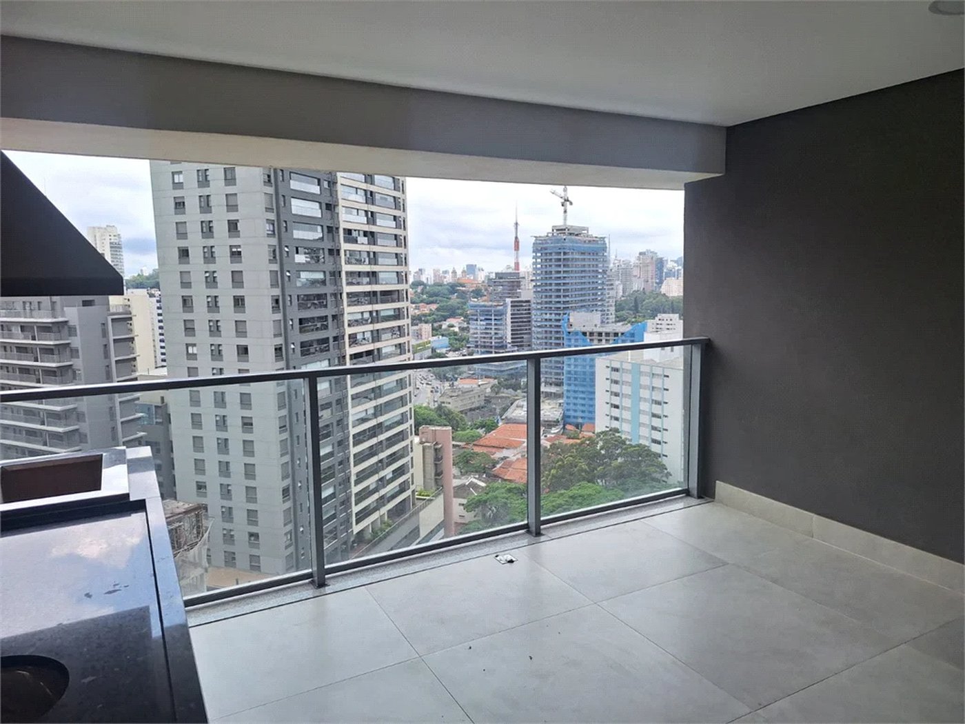 Apartamento à venda com 3 suítes em Sumarezinho, São Paulo, SP