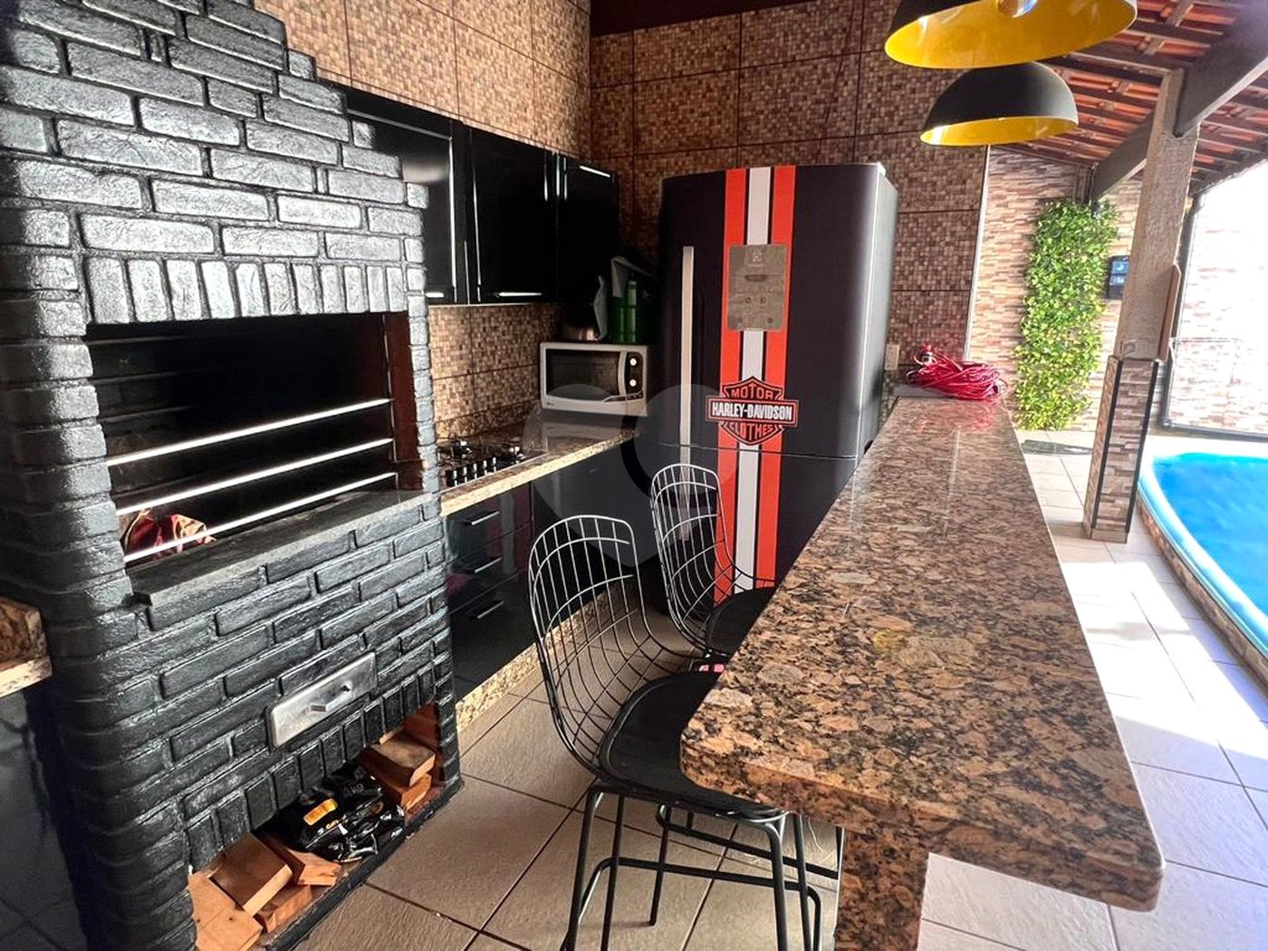 Sobrado à venda com 3 quartos, sendo 1 suíte,  em Jardim Modelo, Suzano, SP