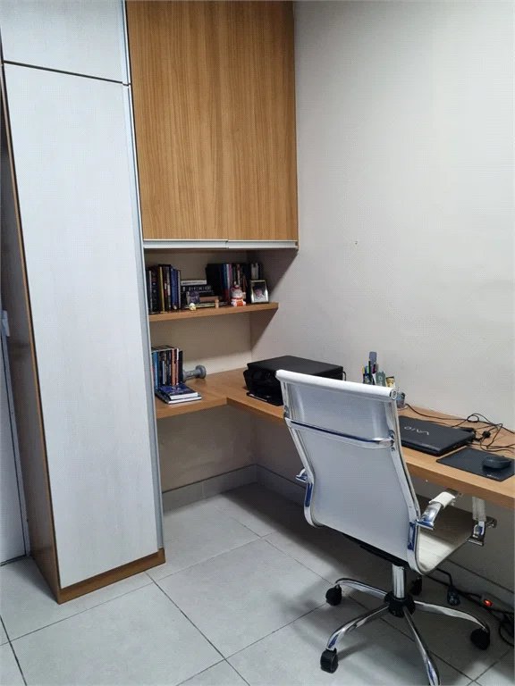 Apartamento à venda com 3 quartos, sendo 1 suíte,  em Água Branca, São Paulo, SP