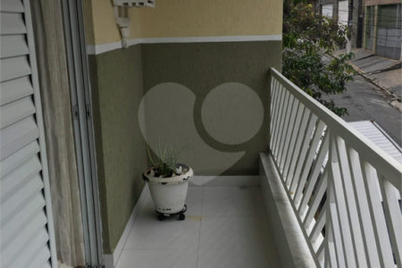 Sobrado à venda com 3 suítes em Vila Nivi, São Paulo, SP