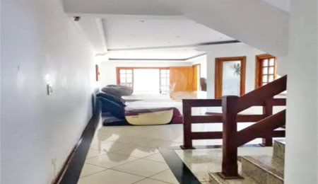 Casa à venda com 4 quartos, sendo 3 suítes,  em Parada Inglesa, São Paulo, SP