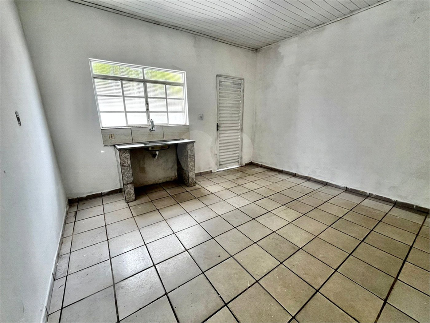 Casa à venda com 2 quartos em Vila Deyse, Itapetininga, SP