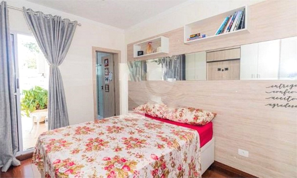 Sobrado à venda com 4 quartos, sendo 3 suítes,  em Vila Mazzei, São Paulo, SP
