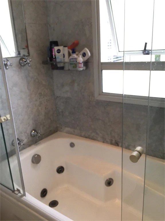 Apartamento à venda com 4 suítes em Vila Suzana, São Paulo, SP