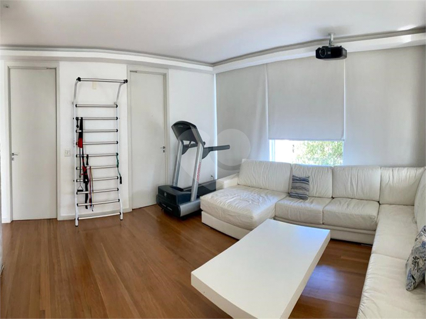 Casa à venda com 3 suítes em Anhangabaú, Jundiaí, SP