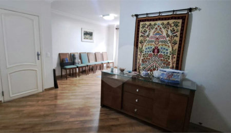 Apartamento à venda com 3 quartos, sendo 1 suíte,  em MOEMA, São Paulo, SP