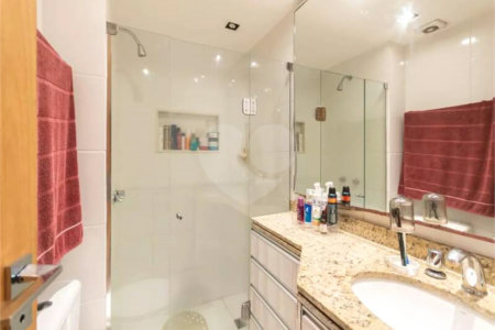 Apartamento à venda com 4 quartos, sendo 1 suíte,  em Tijuca, Rio de Janeiro, RJ