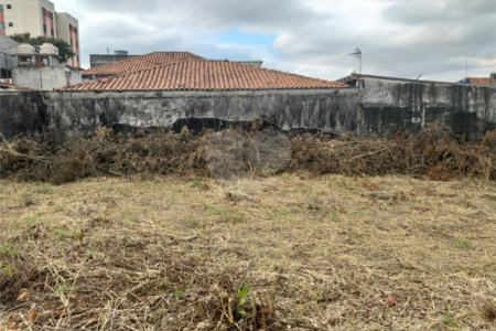 Terreno à venda com 1 suíte em Vila Mazzei, São Paulo, SP