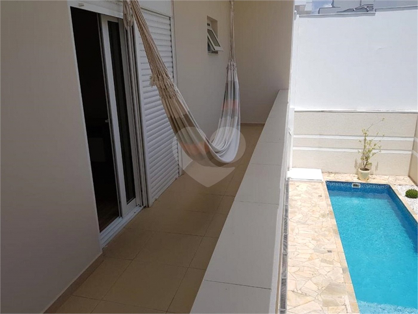 Casa à venda com 3 suítes no condomínio Residencial Parque Esplanada, Votorantim - SP