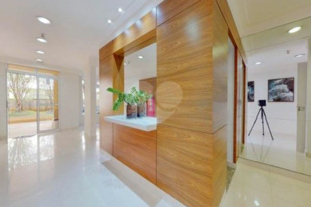 Apartamento à venda com 3 suítes em Vila Suzana, São Paulo, SP