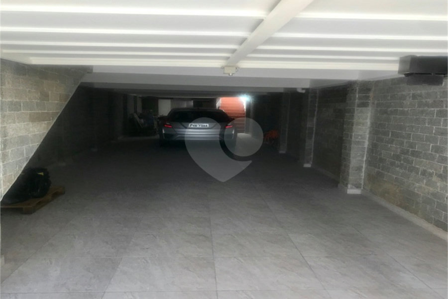 Sobrado à venda com 4 quartos, sendo 1 suíte, em Vila Gustavo, São Paulo, SP