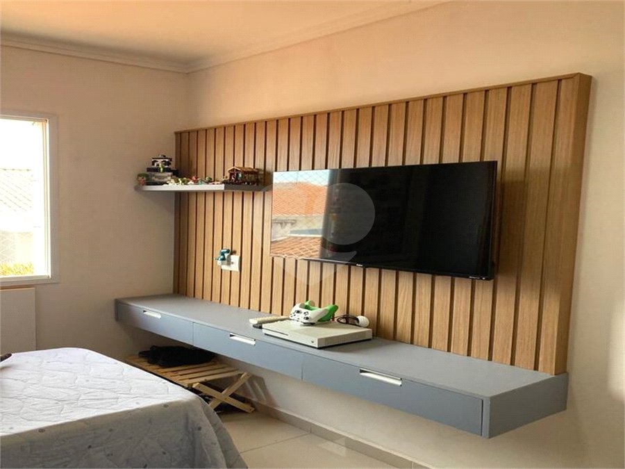Casa à venda com 3 quartos, sendo 1 suíte, no condomínio Residencial Green Village, Indaiatuba - SP
