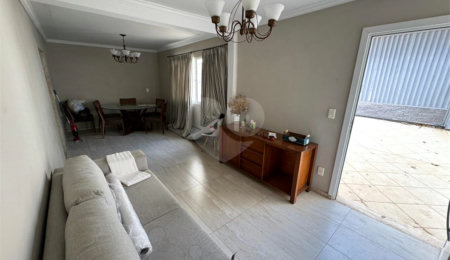 Casa à venda com 4 quartos, sendo 1 suíte,  em Jardim das Samambaias, Jundiaí, SP