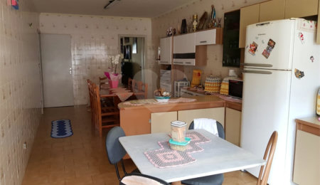 Casa à venda com 3 quartos, sendo 1 suíte,  em Alvinópolis, Atibaia, SP