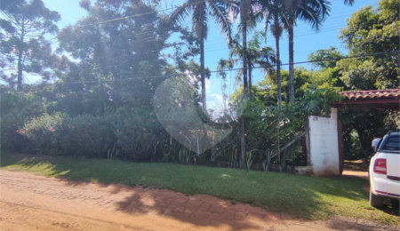 Chácara à venda com 4 quartos em Lago Azul, Araçoiaba da Serra, SP