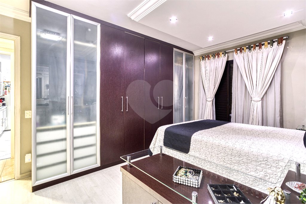 Apartamento à venda com 4 quartos, sendo 3 suítes, em Alto da Boa Vista, São Paulo, SP
