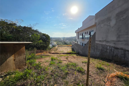 Terreno à venda no condomínio Reserva dos Jatobás, Louveira - SP