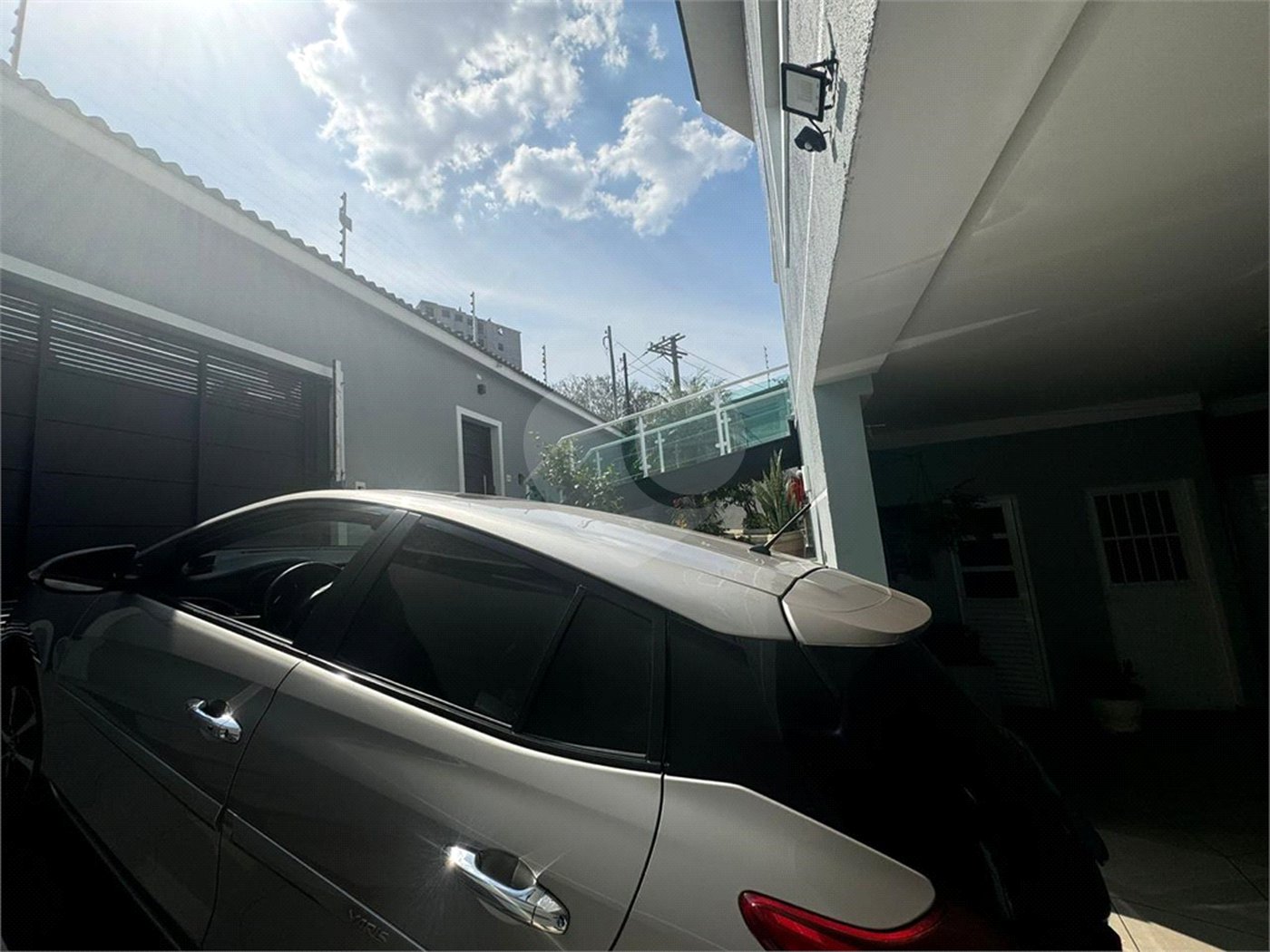Sobrado à venda com 5 quartos, sendo 3 suítes, em Vila Nivi, São Paulo, SP
