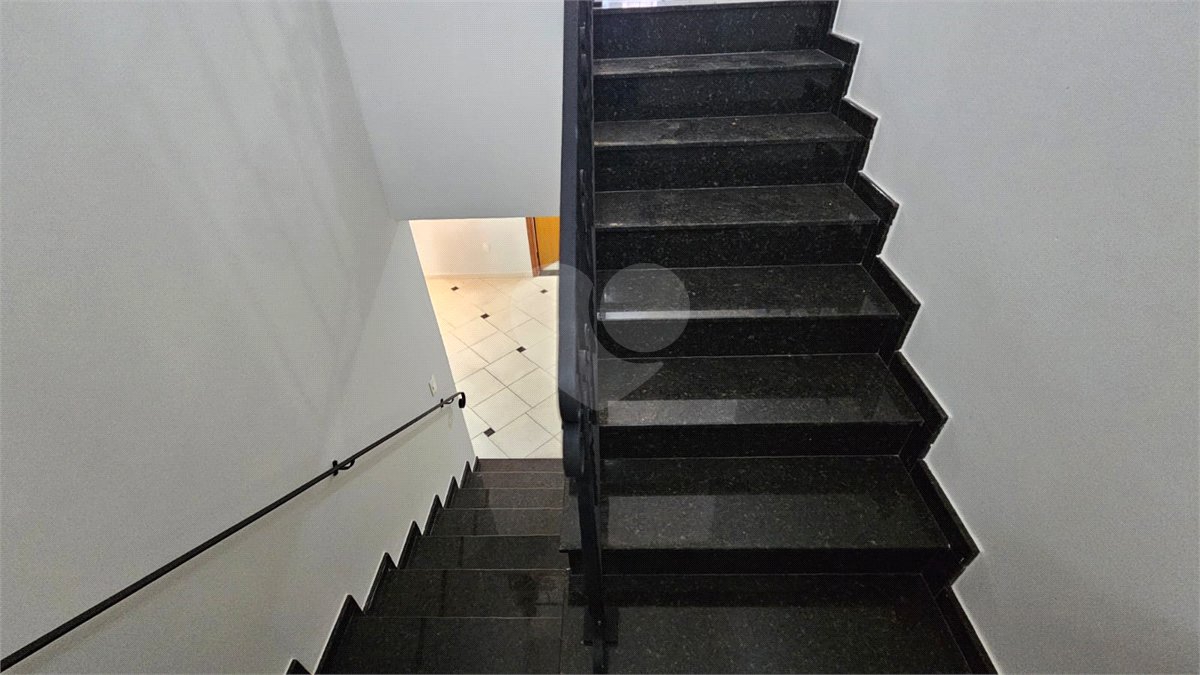 Casa para alugar com 4 quartos, sendo 2 suítes, no condomínio Portal de Itaici, Indaiatuba - SP